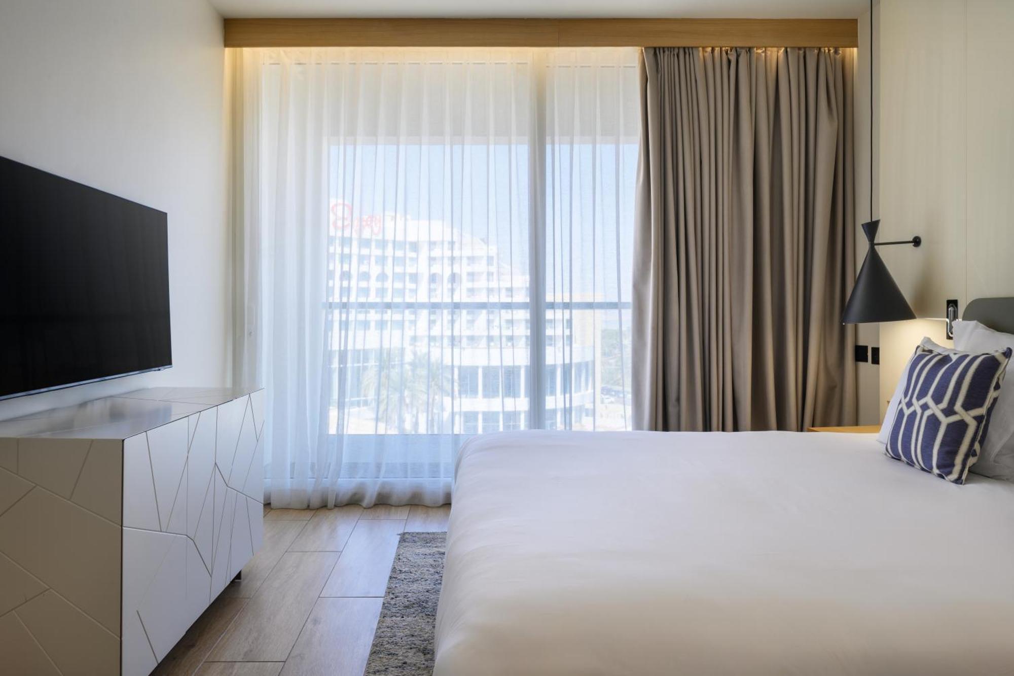Nevo By Isrotel Collection Ein Bokek Eksteriør bilde A bedroom at the Hilton San Diego Bayfront