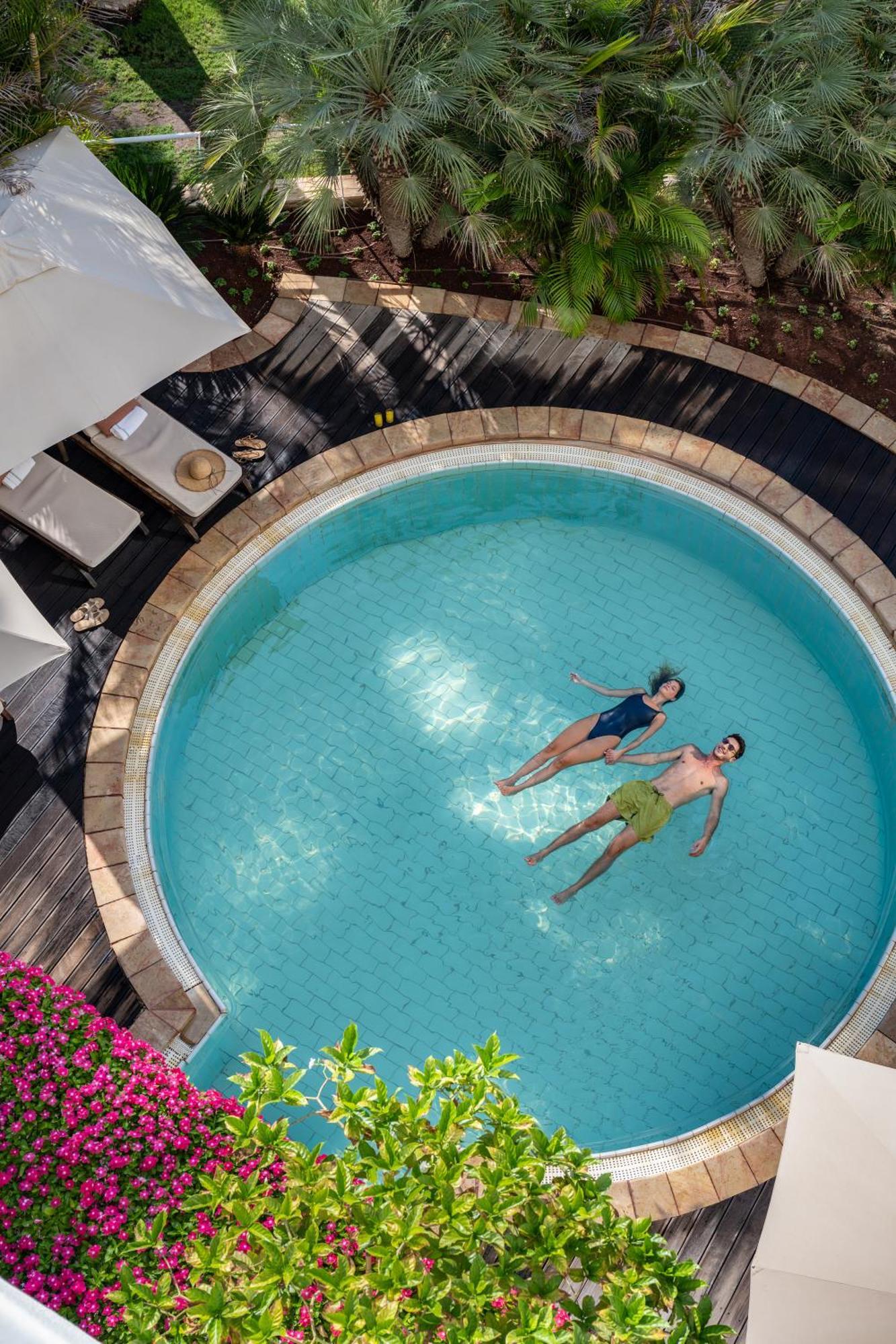 Nevo By Isrotel Collection Ein Bokek Eksteriør bilde The swimming pool at the hotel